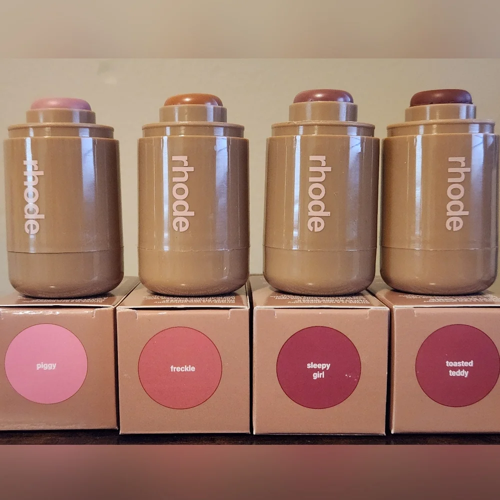 RHODE POCKET BLUSH - Picture 3 of 16